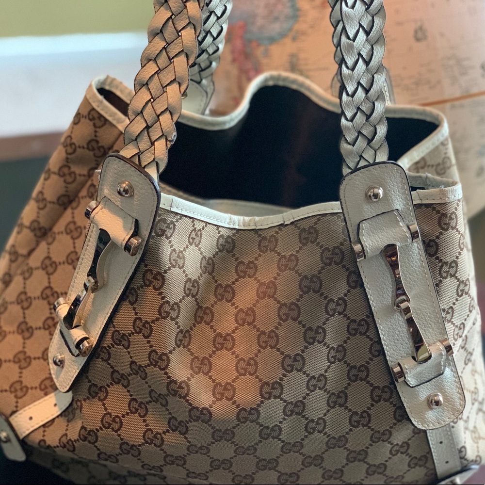 Gucci Pelham bag